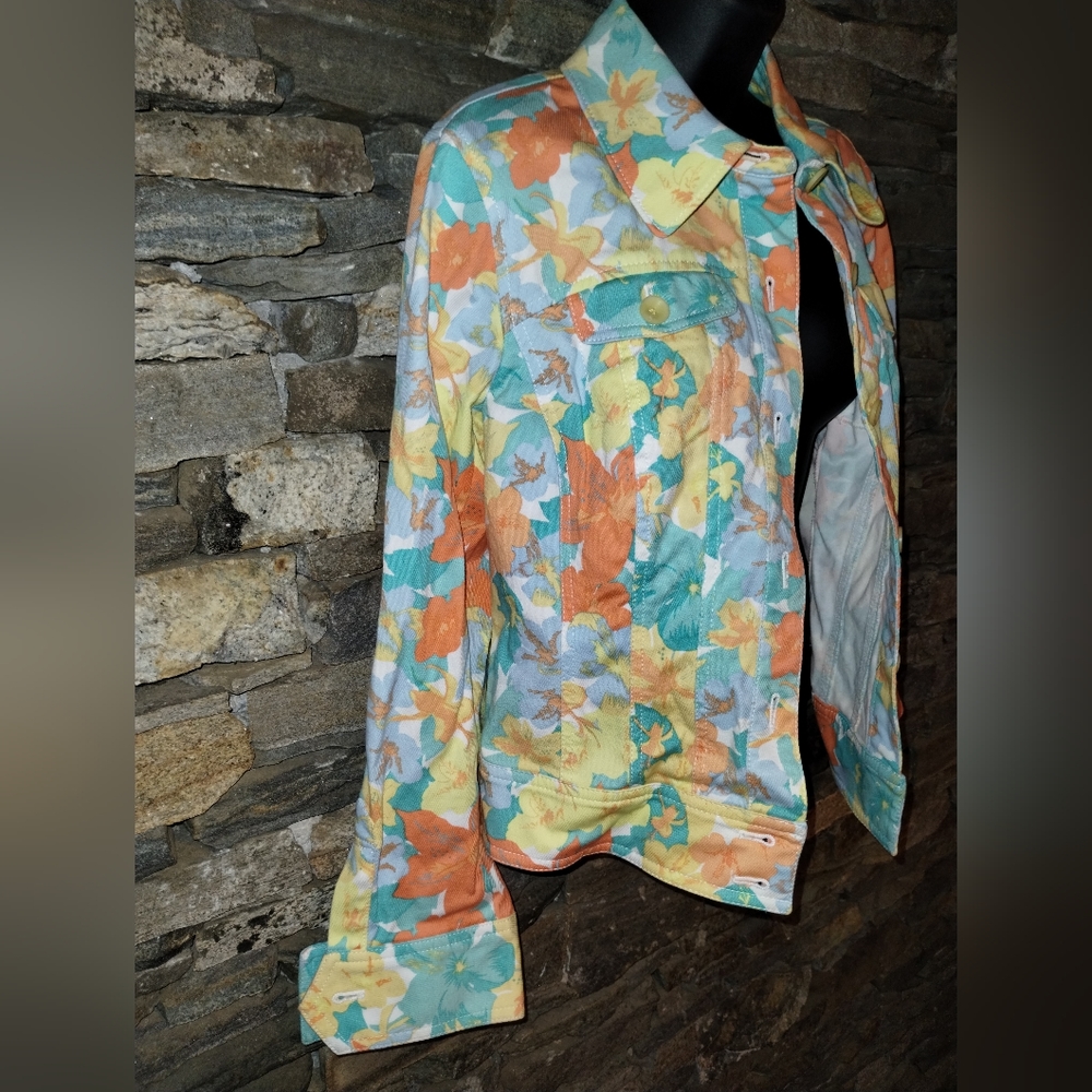 Nicole Miller, like new floral 97% cotton jacket, size 12 - Picture 5 of 7